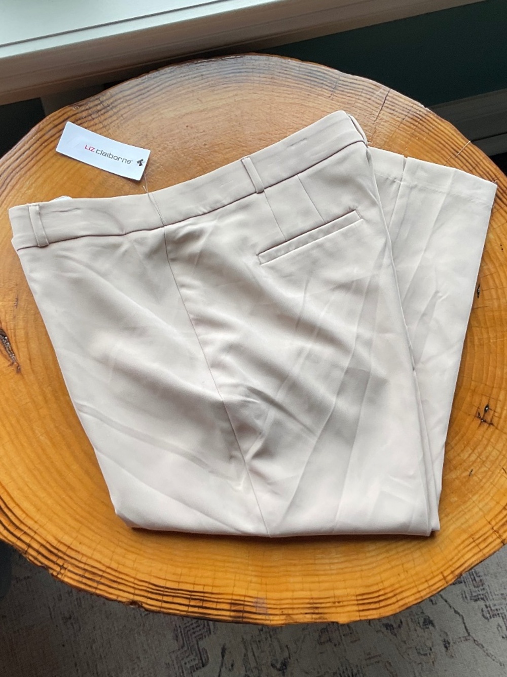 Liz Claiborne Women's Wide Leg Mid Rise Cropped Ankle Pants Capri NWT